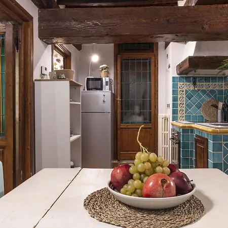 Centro Con Eleganza Флоренция