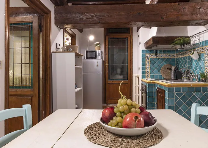 Centro Con Eleganza Florença